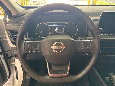 Certified 2025 Nissan Rogue S FWD image 11