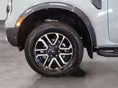 Used 2024 Ford Ranger Lariat w/ Advanced Towing Package image 28