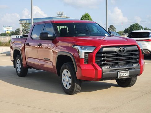Used 2025 Toyota Tundra SR5 RWD image 3