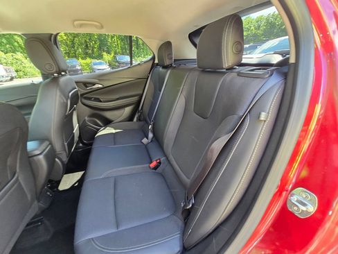 Used 2023 Buick Encore GX Preferred w/ Cold Weather Comfort Package AWD/4WD image 15