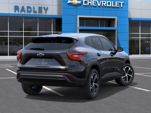 New 2026 Chevrolet Trax RS FWD image 4