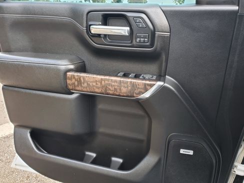 Used 2019 GMC Sierra 1500 Denali w/ Technology Package AWD/4WD image 32
