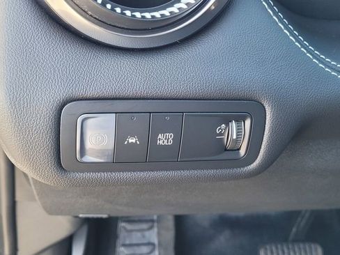 Used 2025 Chevrolet Blazer EV LT w/ Midnight/Sport Edition image 17