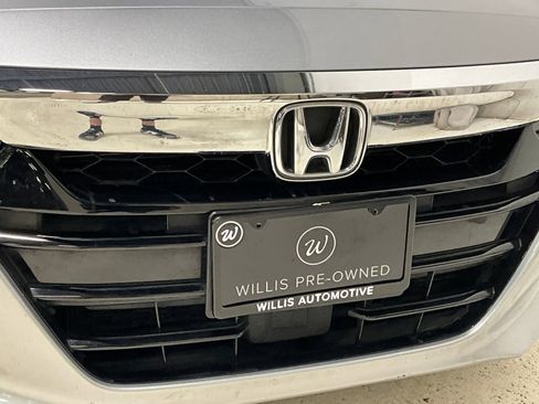 Used 2019 Honda Accord Touring image 28