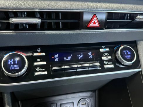 Used 2022 Hyundai Sonata Limited w/ Preferred Accessory Package FWD image 45
