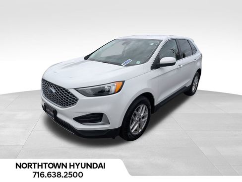 Used 2023 Ford Edge SEL image 3