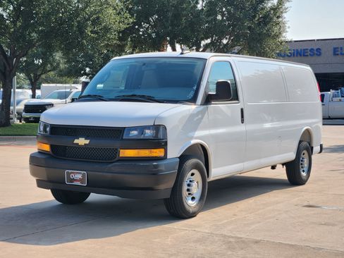 New 2025 Chevrolet Express 2500 Extended w/ Driver Convenience Package image 4