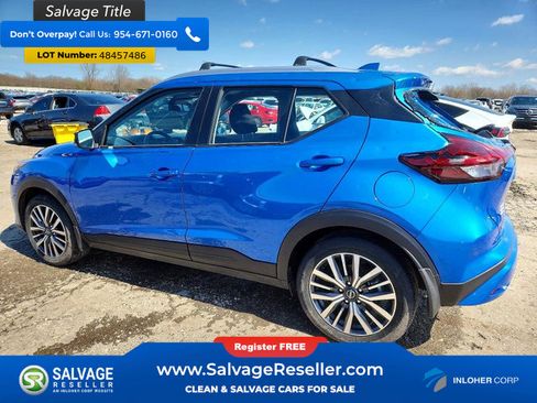 Used 2024 Nissan Kicks SV w/ Exterior Package image 3