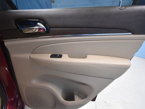 Used 2020 Jeep Grand Cherokee Overland image 26