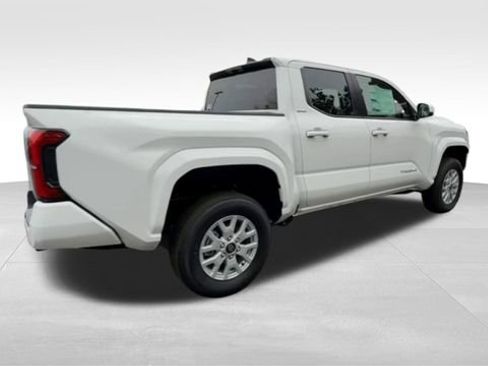 New 2025 Toyota Tacoma SR5 image 5