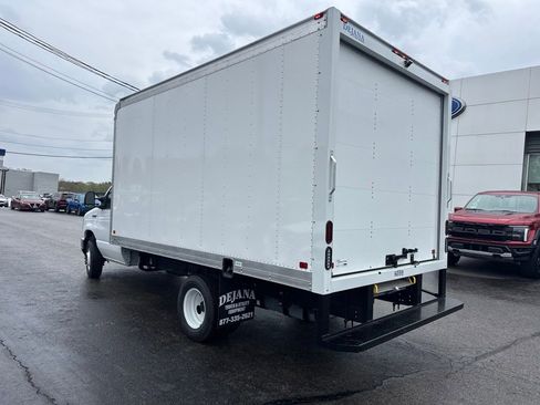 New 2027 Ford E-450 and Econoline 450 Super Duty w/ Power Equipment Group RWD image 9
