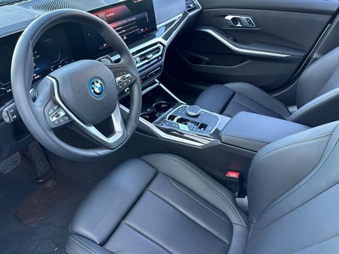 Used 2023 BMW 330e 330e w/ Driving Assistance Package image 4