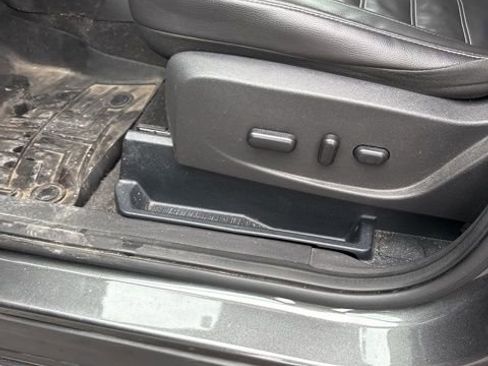 Used 2017 Ford Escape Titanium w/ Equipment Group 301A image 24