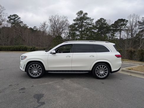 Used 2021 Mercedes-Benz GLS 580 4MATIC image 8