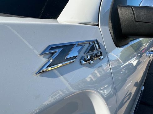 Used 2015 GMC Sierra 1500 SLT w/ SLT Crew Cab Value Package image 9