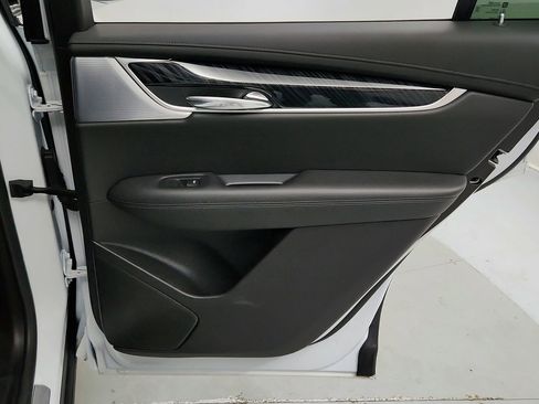 Certified 2023 Cadillac XT6 Premium Luxury w/ LPO, Floor Liner Package FWD image 23