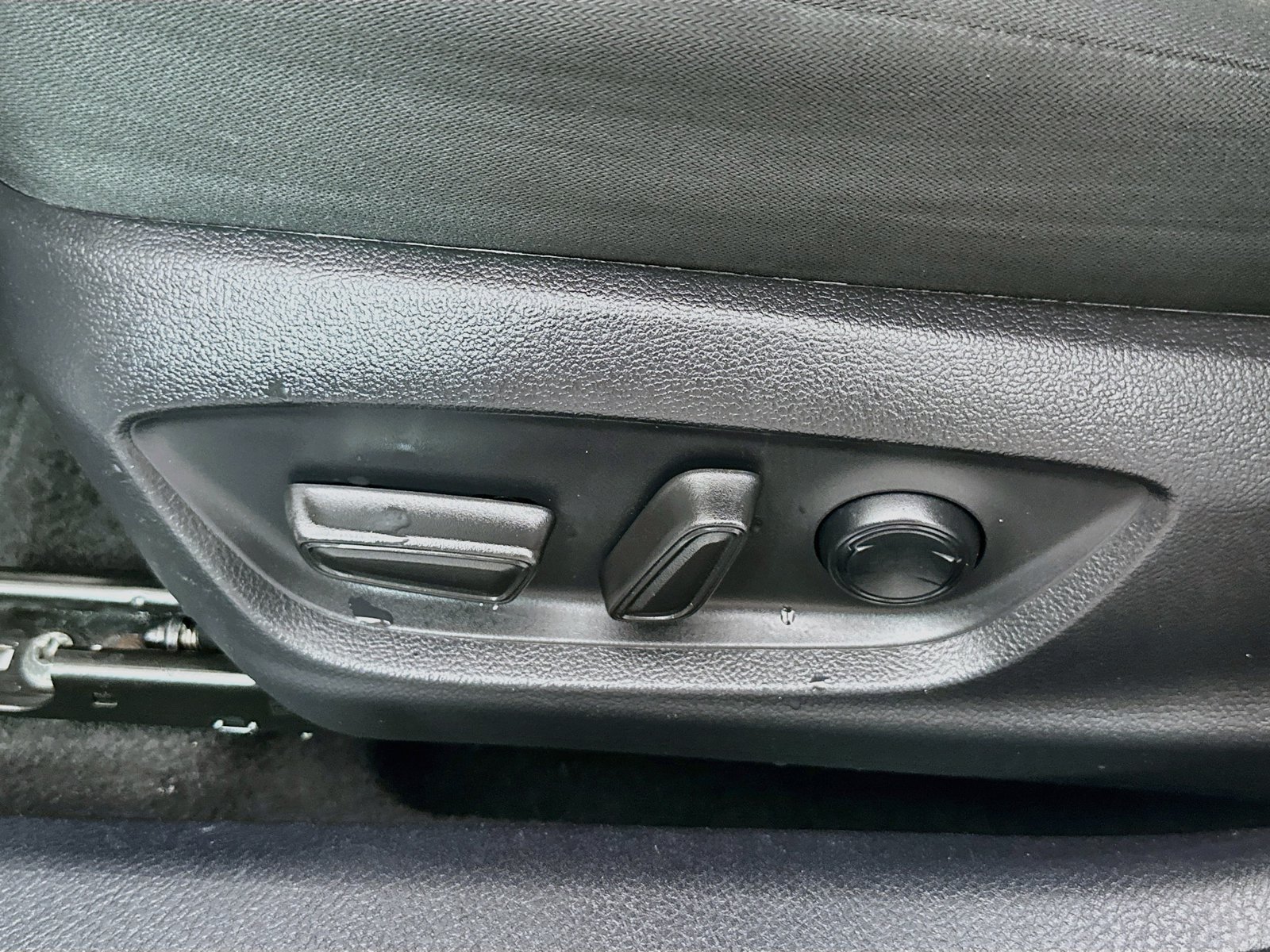 Used 2022 Toyota Camry LE FWD image 18