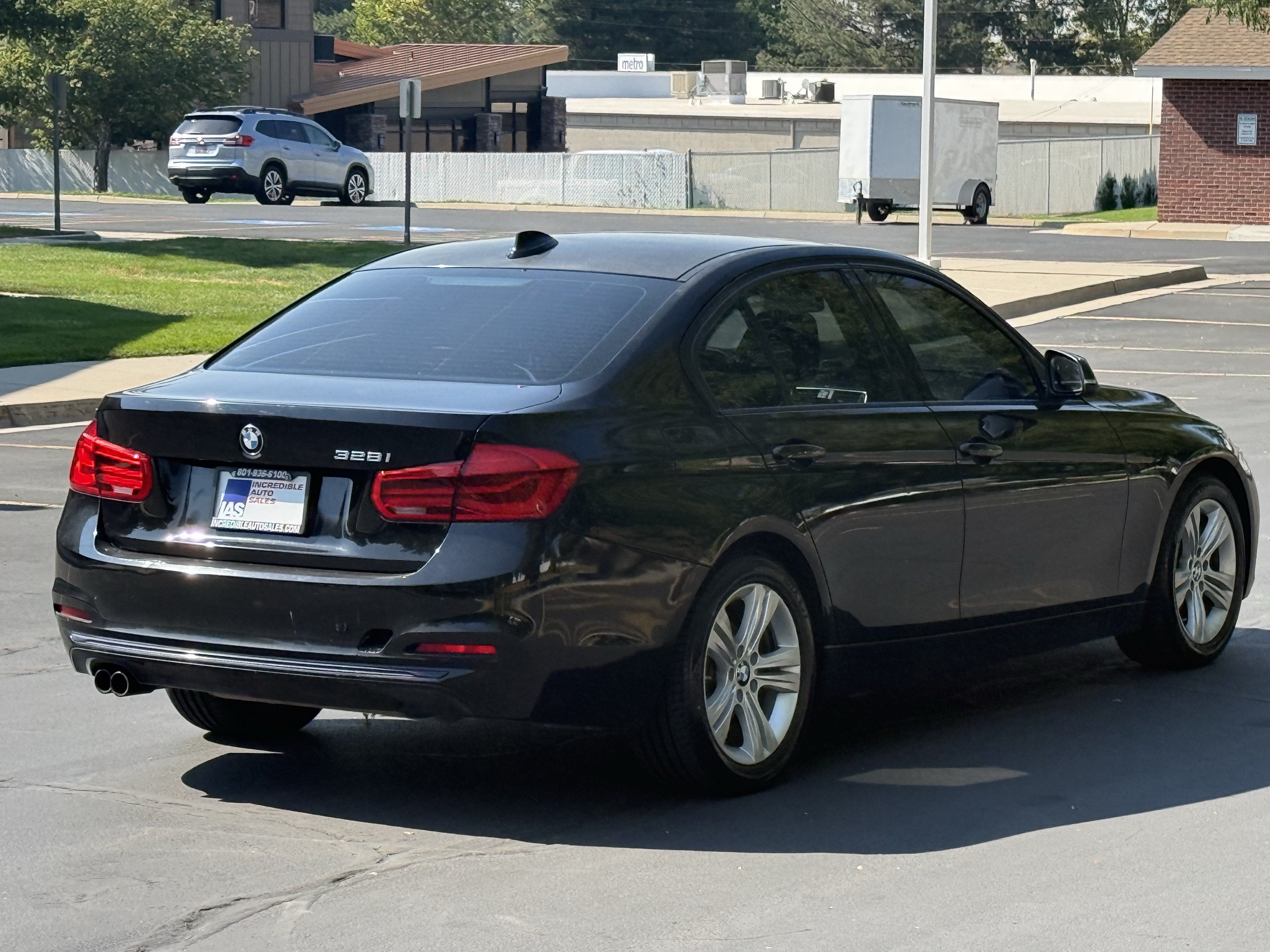Used 2016 BMW 328i Sedan RWD image 4