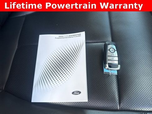 Used 2024 Ford Expedition Max XLT image 21