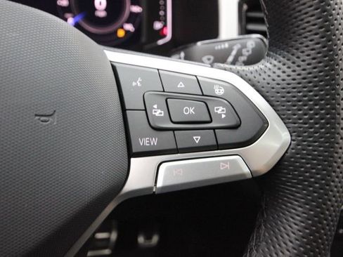 Used 2022 Volkswagen Atlas SEL R-Line image 21