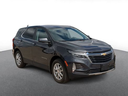Used 2023 Chevrolet Equinox LT AWD/4WD image 2