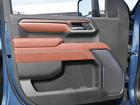New 2026 GMC Sierra 3500 Denali Ultimate AWD/4WD image 19