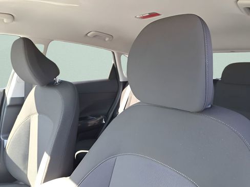 New 2026 Hyundai Kona SE image 16