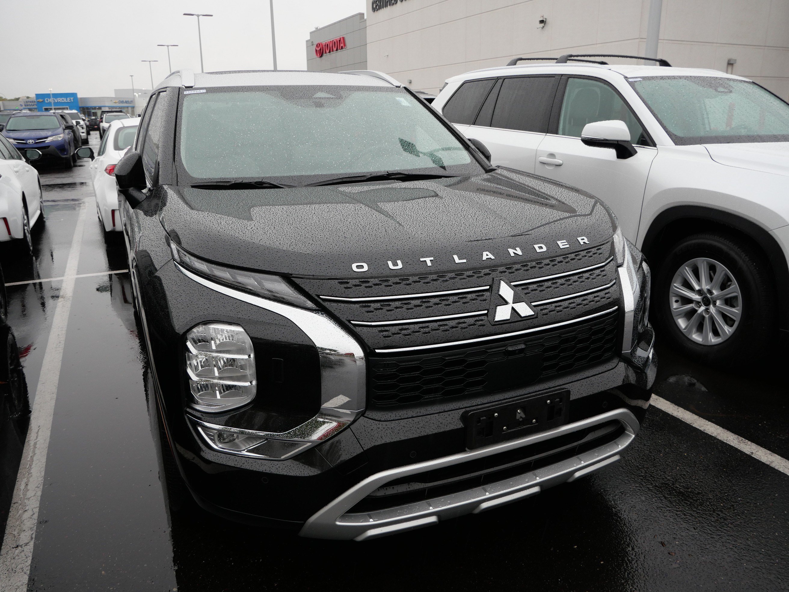 Used 2024 Mitsubishi Outlander SEL Black Edition AWD/4WD image 3