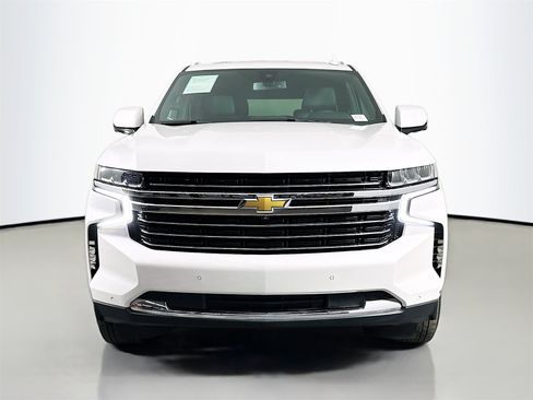 Used 2022 Chevrolet Tahoe LT w/ LT Signature Plus Package image 2