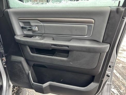 Used 2024 RAM 1500 Classic SLT image 17