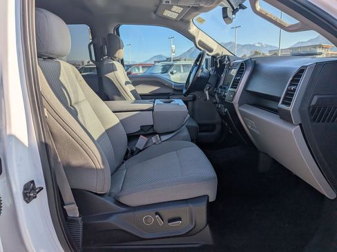 Used 2017 Ford F150 XLT w/ Equipment Group 302A Luxury image 19