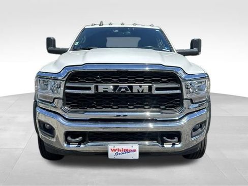 Used 2022 RAM 5500 Tradesman w/ Chrome Appearance Group AWD/4WD image 12