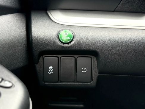 Used 2016 Honda CR-V LX image 17