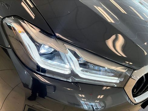 Used 2023 BMW 530i w/ Premium Package RWD image 25