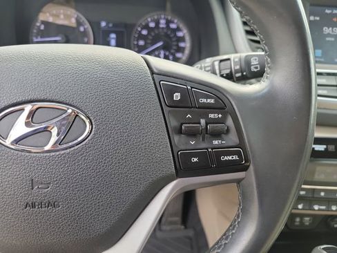 Used 2018 Hyundai Tucson Value AWD/4WD image 11