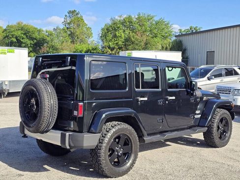 Used 2012 Jeep Wrangler Unlimited Sahara w/ Connectivity Group image 9