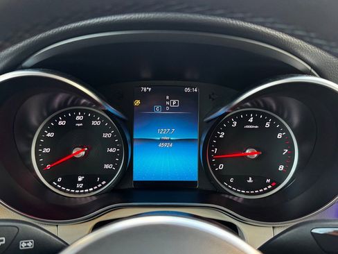 Used 2022 Mercedes-Benz GLC 300 4MATIC image 12