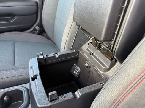 New 2025 Jeep Gladiator Rubicon image 26