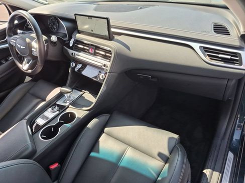 Used 2025 Genesis G70 2.5T RWD image 32