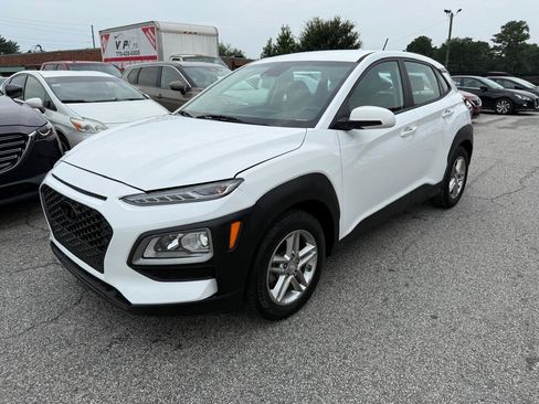 Used 2021 Hyundai Kona SE FWD image 1