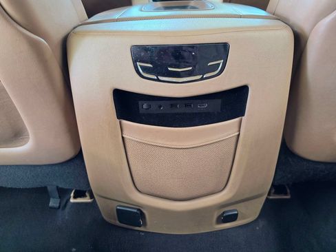 Used 2019 Cadillac Escalade ESV Platinum AWD/4WD image 19