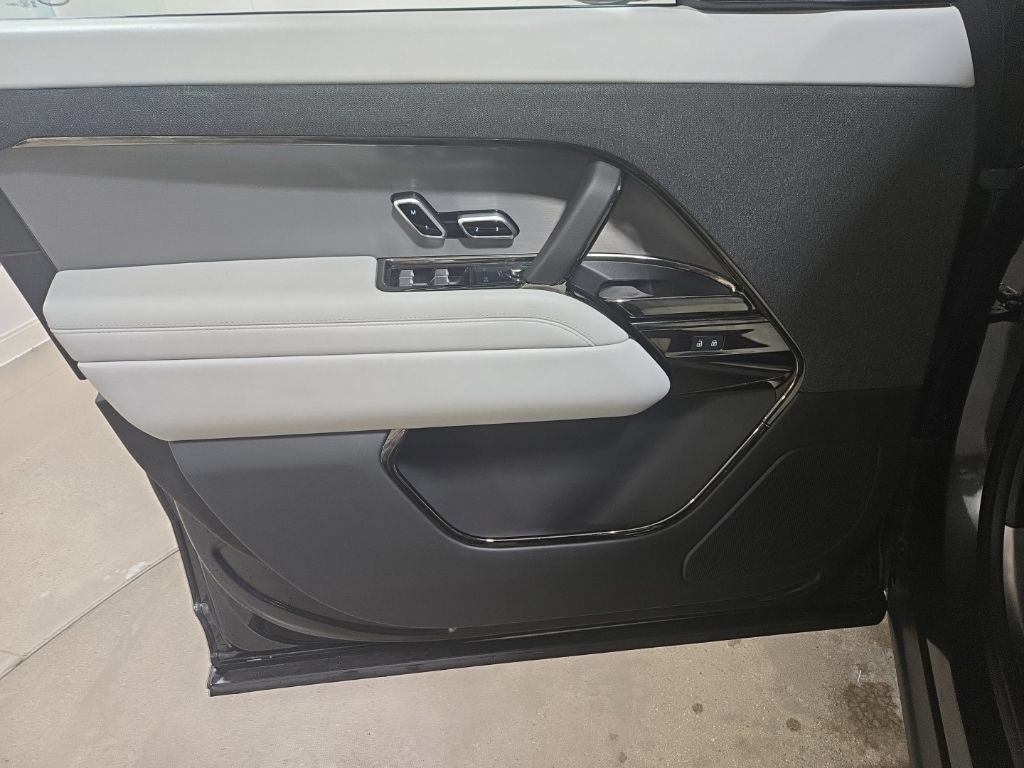 Certified 2023 Land Rover Range Rover Sport SE AWD/4WD image 22