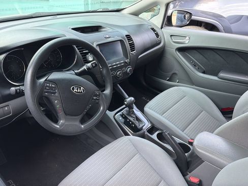 Used 2018 Kia Forte LX w/ LX Popular Package FWD image 5