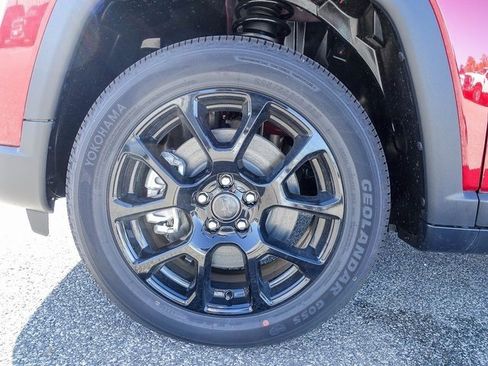 New 2026 Jeep Compass Latitude image 10