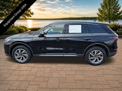 Used 2024 Lincoln Corsair FWD image 3