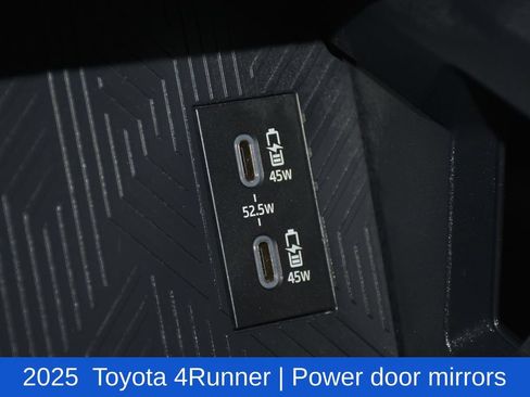 Used 2025 Toyota 4Runner SR5 AWD/4WD image 21