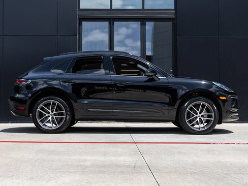 New 2026 Porsche Macan AWD/4WD image 12