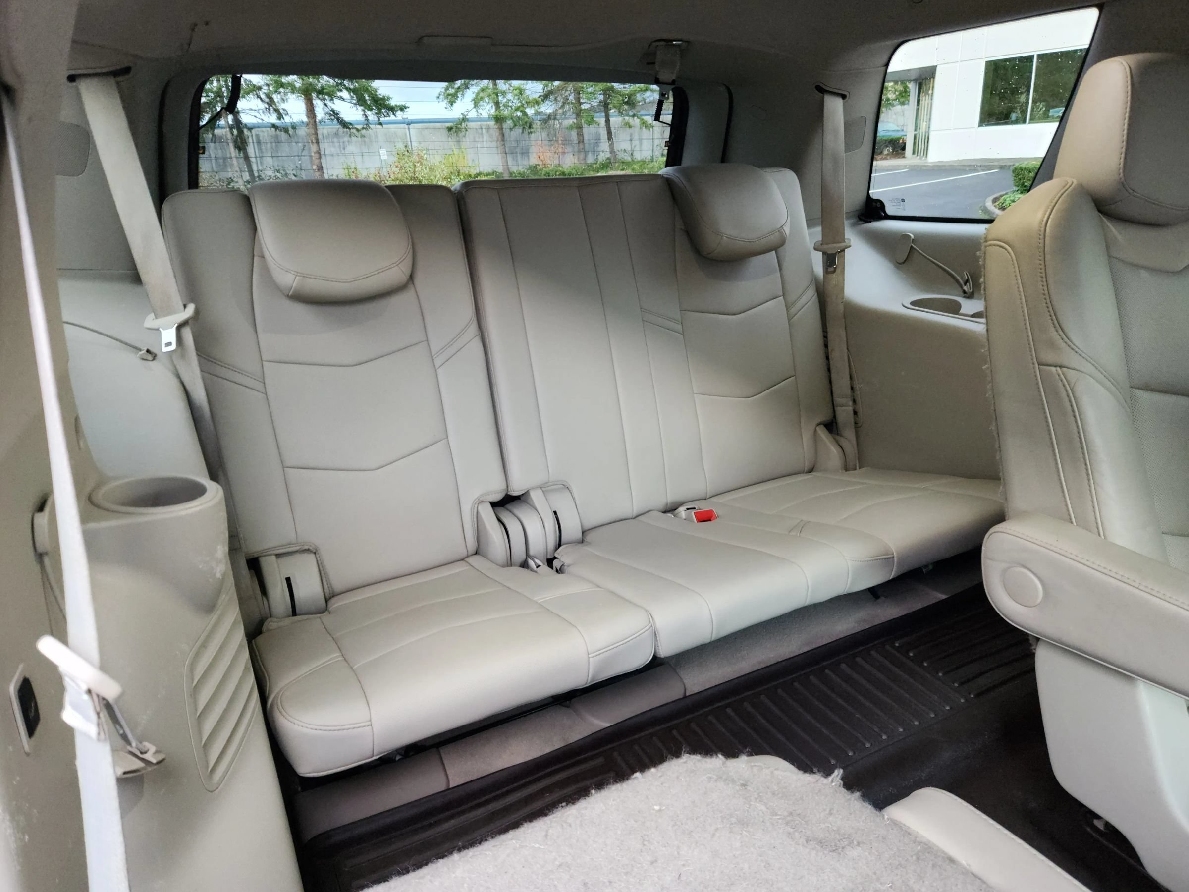 Used 2015 Cadillac Escalade Premium AWD/4WD image 22