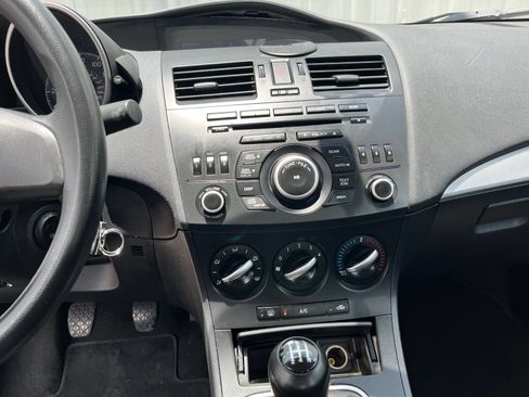 Used 2012 MAZDA MAZDA3 i Sport FWD image 22