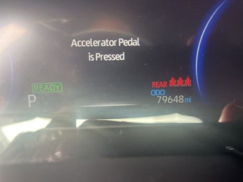 Used 2024 Toyota RAV4 LE AWD/4WD image 5